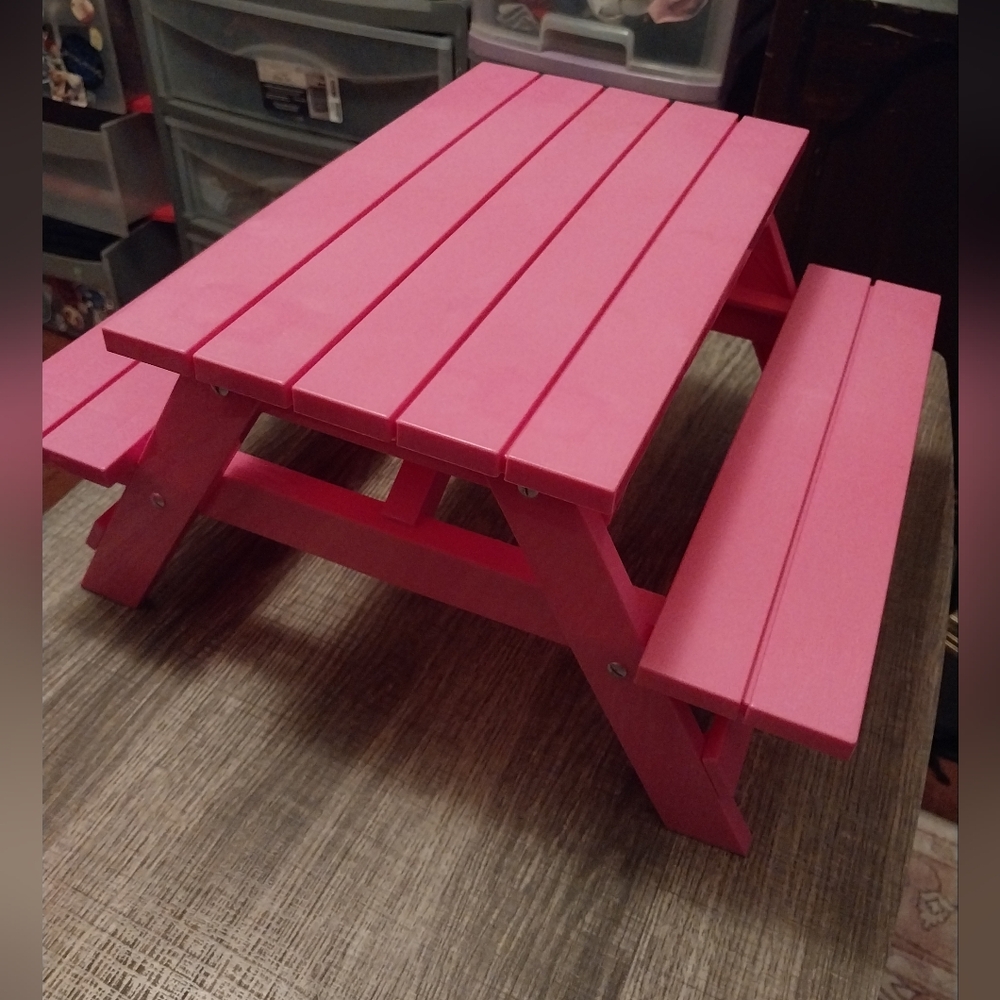 Plastic Doll Picnic Table